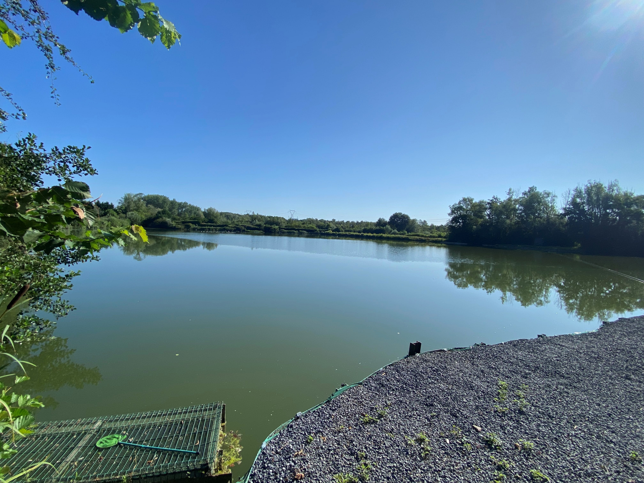 Immo80 – L'immobilier à Amiens et dans la Somme-Terrain de pêche et chasse hutte aux portes d’Amiens.