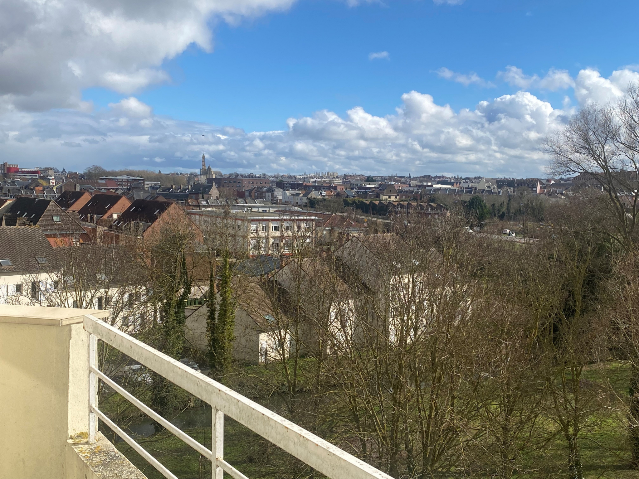 Immo80 – L'immobilier à Amiens et dans la Somme-Amiens appartement f2 à 10 mns centre ville à pied