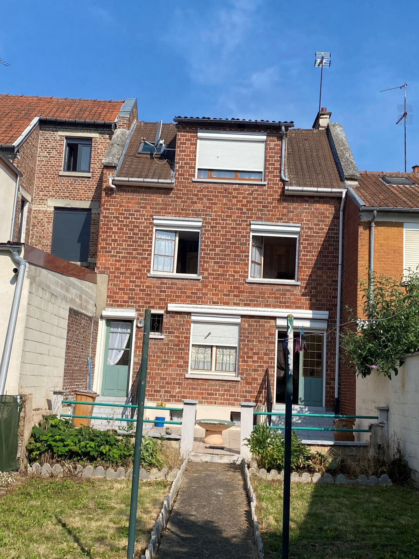 Immo80 – L'immobilier à Amiens et dans la Somme-Maison avec grand jardin et terrasse et sous sol