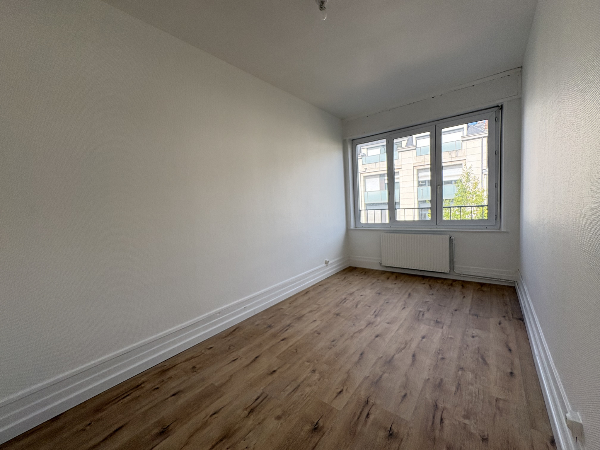 Immo80 – L'immobilier à Amiens et dans la Somme-Centre ville / Appartement F4 rénové / 1 000 € CC