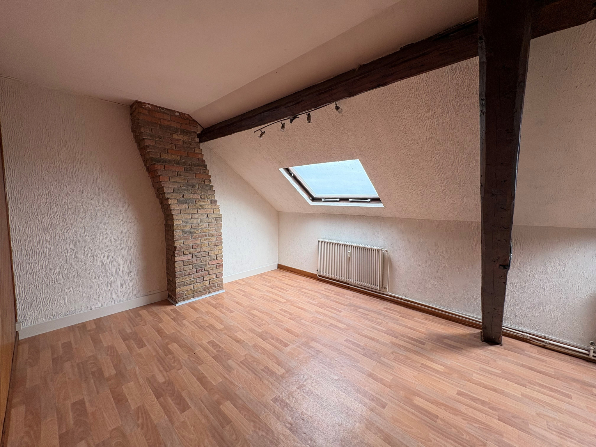 Immo80 – L'immobilier à Amiens et dans la Somme-appartement F2 quartier Henriville à restaurer