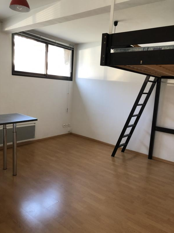 Immo80 – L'immobilier à Amiens et dans la Somme- 22 rue de beauvais 1er étage no2