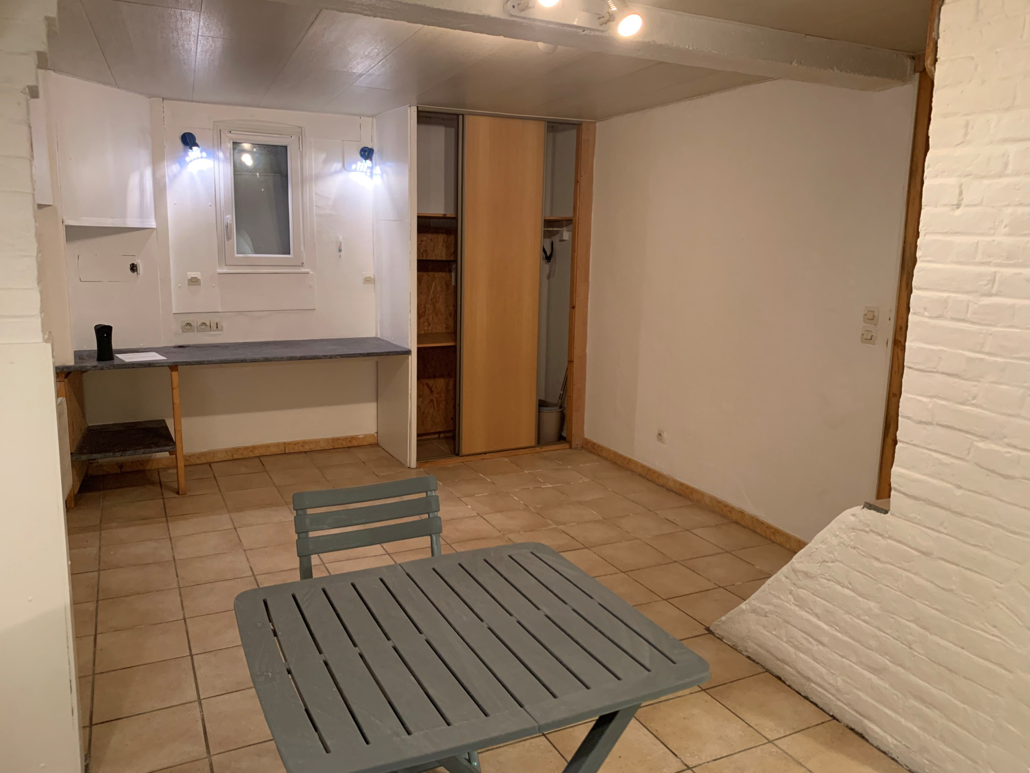 Immo80 – L'immobilier à Amiens et dans la Somme-Studio meublé – 7 rue Lameth RDC