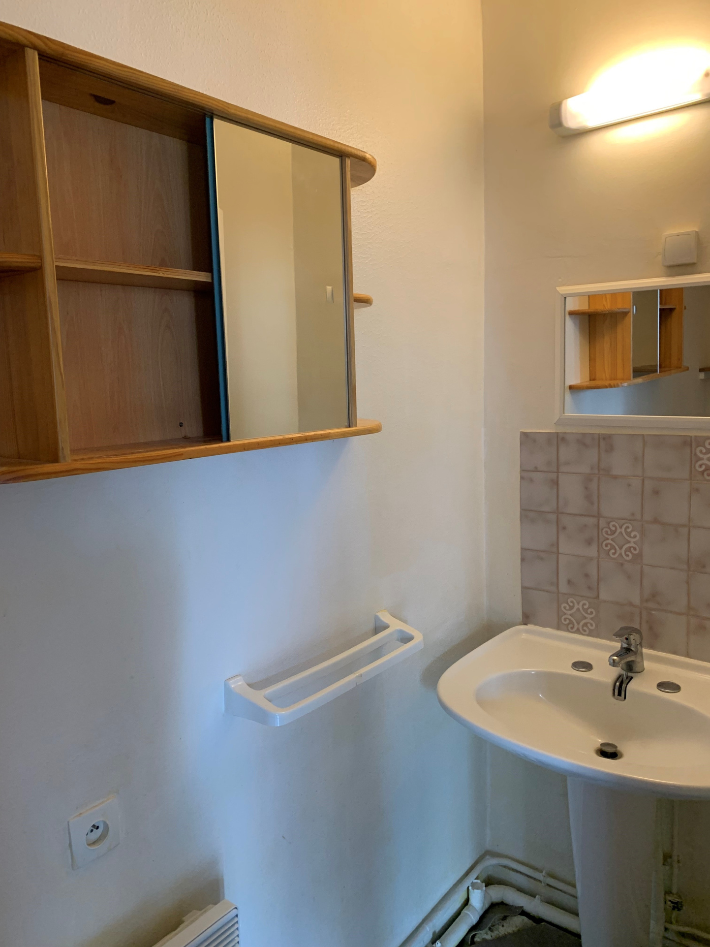 Immo80 – L'immobilier à Amiens et dans la Somme-12 place St-Michel 2ème étage no5