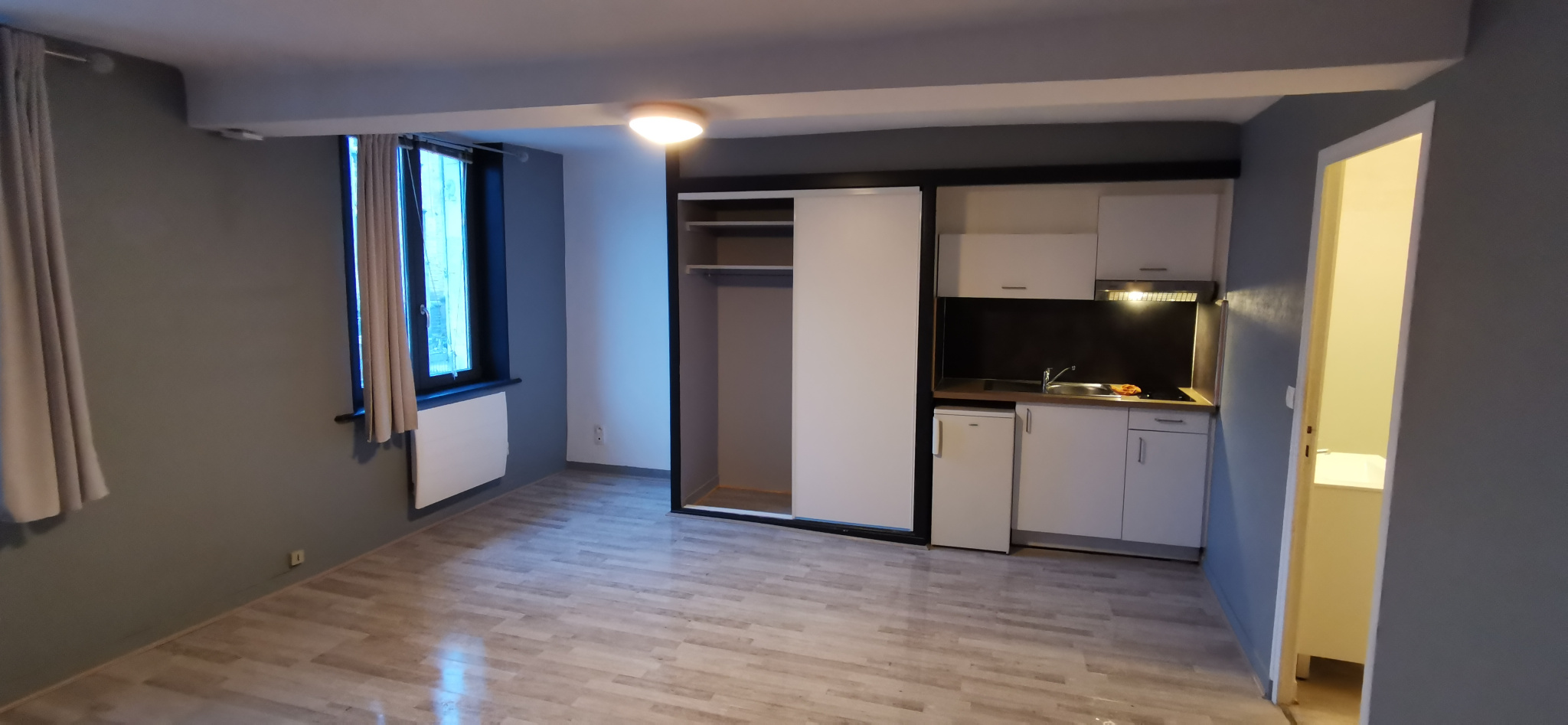 Immo80 – L'immobilier à Amiens et dans la Somme-12 place St-Michel 2ème étage