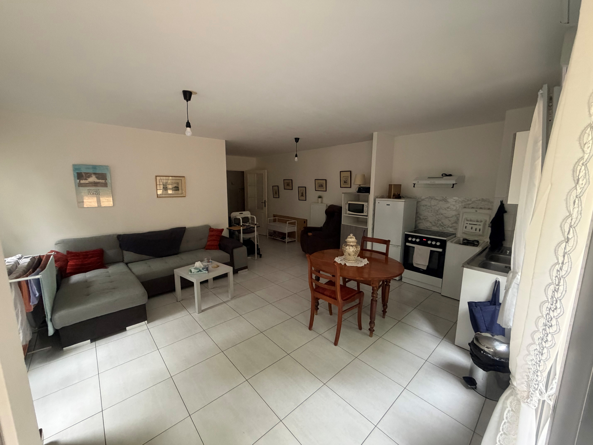 Immo80 – L'immobilier à Amiens et dans la Somme-F2 Henriville, résidence récente et sécuriséé
