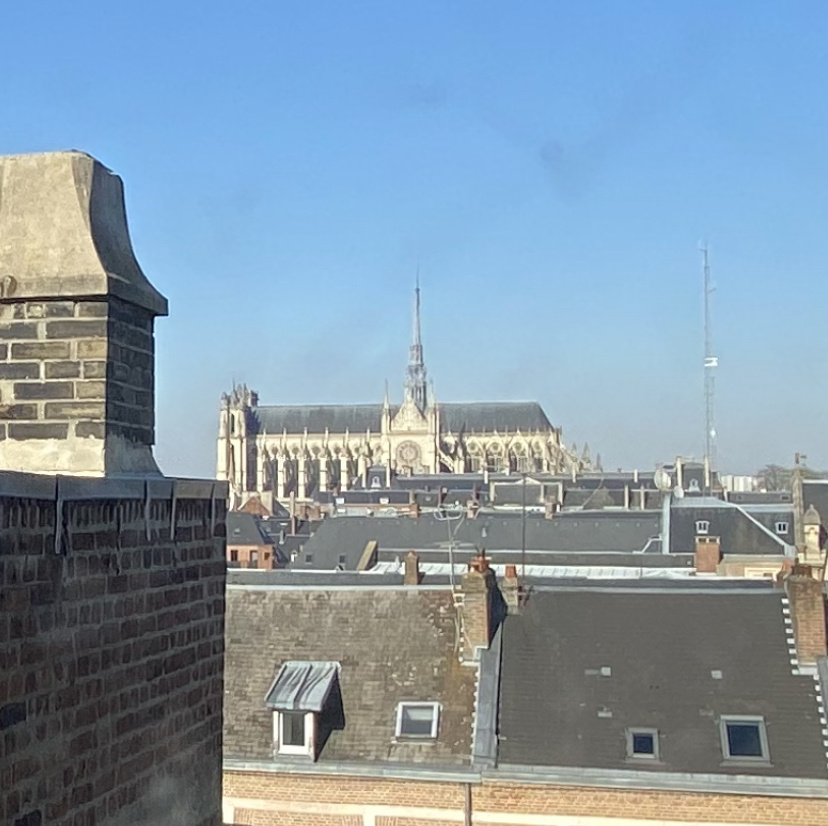 Immo80 – L'immobilier à Amiens et dans la Somme-Appartement de standing / F3 / 79 m2 / Balcon / Ascenseur