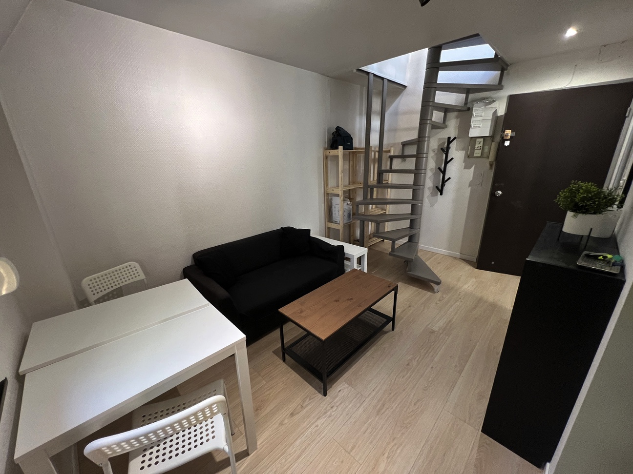 Immo80 – L'immobilier à Amiens et dans la Somme-19 CITE GUENIN 2EME ETAGE – LES TEINTURIERS – BAT B – No30