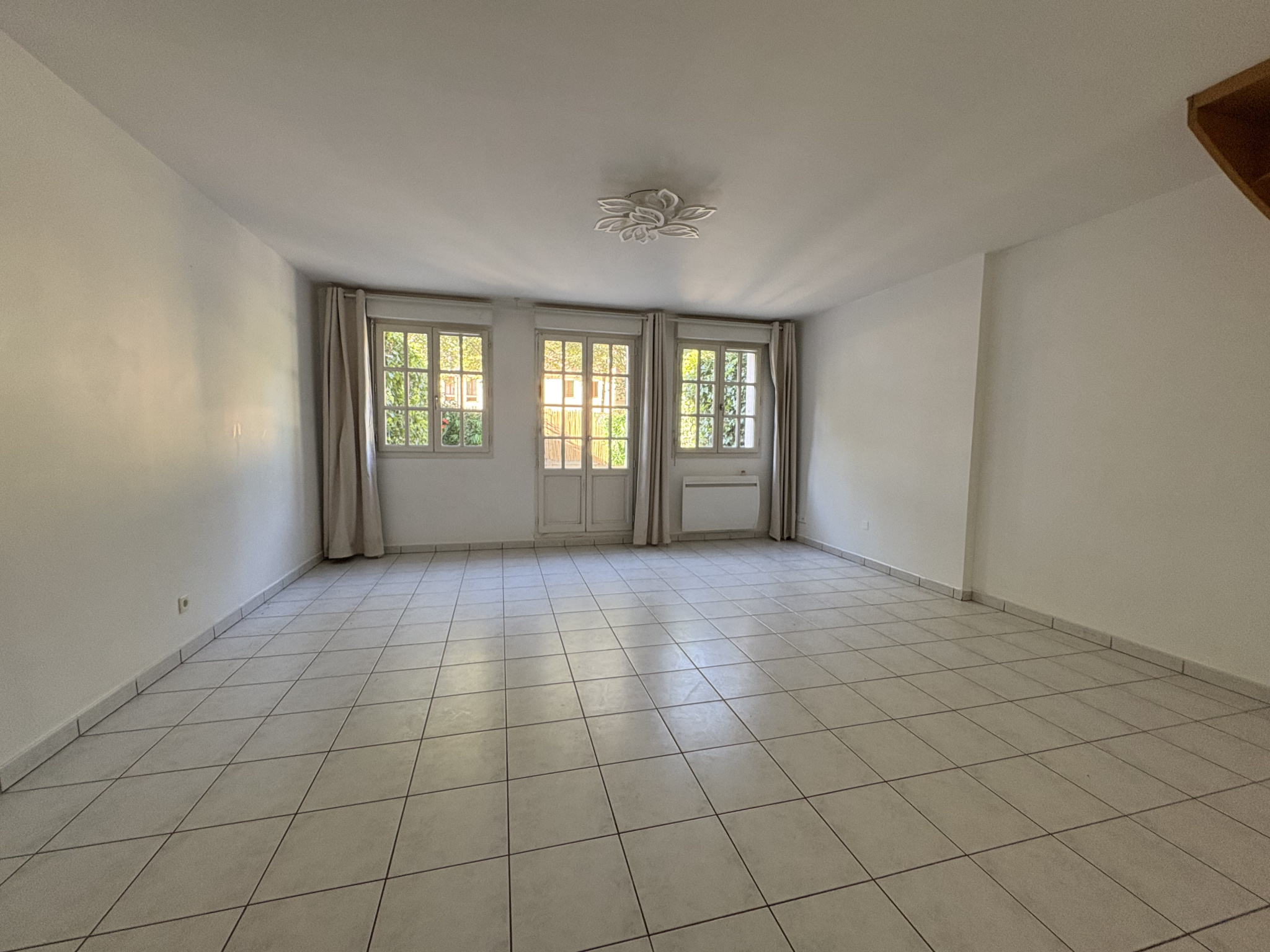Immo80 – L'immobilier à Amiens et dans la Somme-Maison de 112,80 m2 située au coeur du centre ville avec belle terrasse