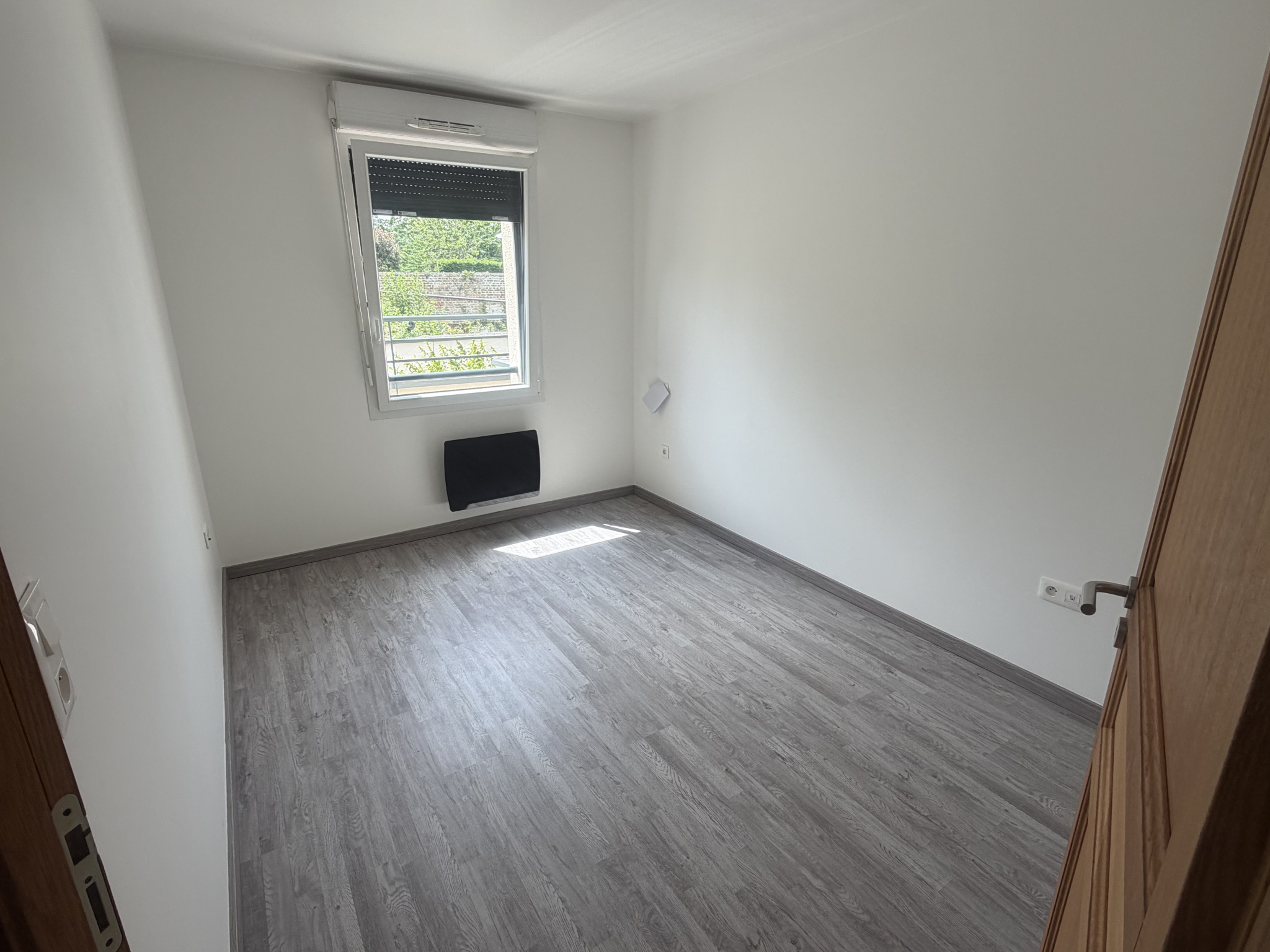 Immo80 – L'immobilier à Amiens et dans la Somme-Pavillon mitoyen de 73.80 m2 / Saint-Acheul / Place de parking