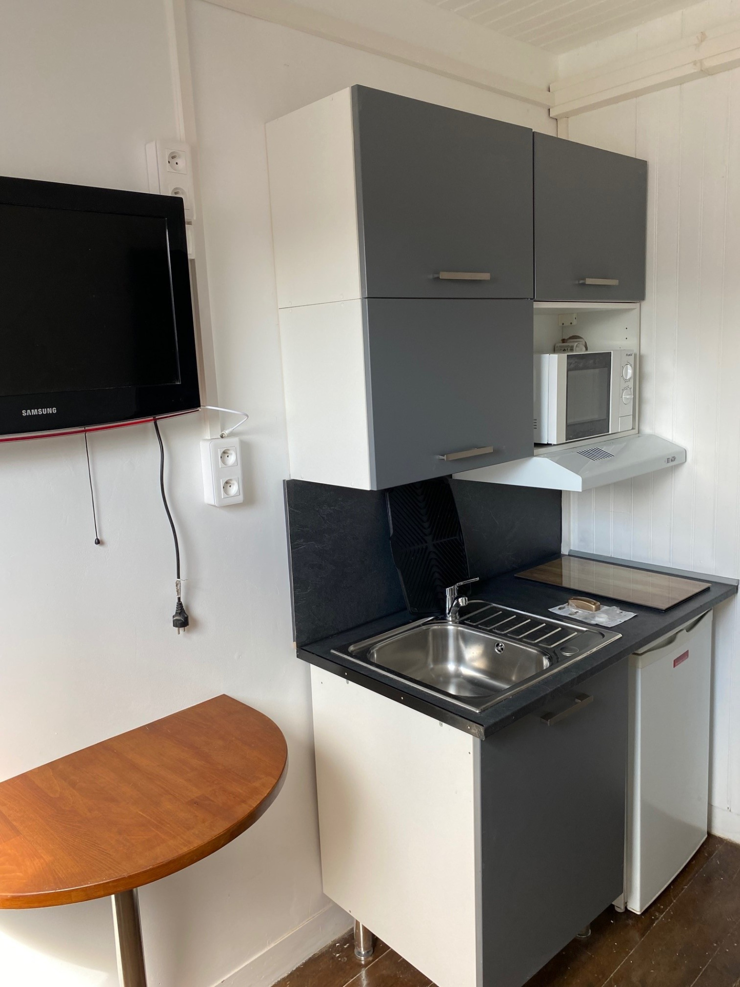 Immo80 – L'immobilier à Amiens et dans la Somme-Rue Vulfran Warmé – 2ème étage cour